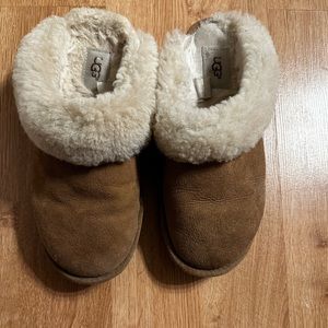Brown UGGs Size 8.